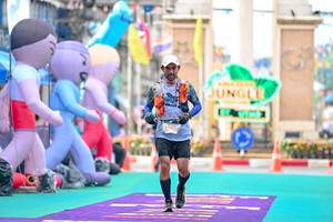 BIB: 5598
                            <button type="button" onclick="openModal(24884421)" class="btn btn-primary btn-sm float-right btn-popup" data-toggle="modal" data-target=".modal-high-quality">
                        <i class="fas fa-shopping-cart"></i> Add to Cart
                    </button>
                                            <button type="button" onclick="isThisMe(24884421, true)" class="btn btn-success btn-sm float-right btn-popup btn-isme hidden" data-toggle="tooltip" data-placement="bottom" title="นี่คือรูปของคุณใช่ไหม คลิกที่นี่เพื่อเอาเข้าอัลบั้ม">
                        <i class="fas fa-plus"></i> Add to album
                    </button>
                    <button type="button" onclick="isThisMe(24884421, false)" class="btn btn-warning btn-sm float-right btn-popup btn-isnotme hidden">
                        <i class="fas fa-ban"></i> Remove from album
                    </button>